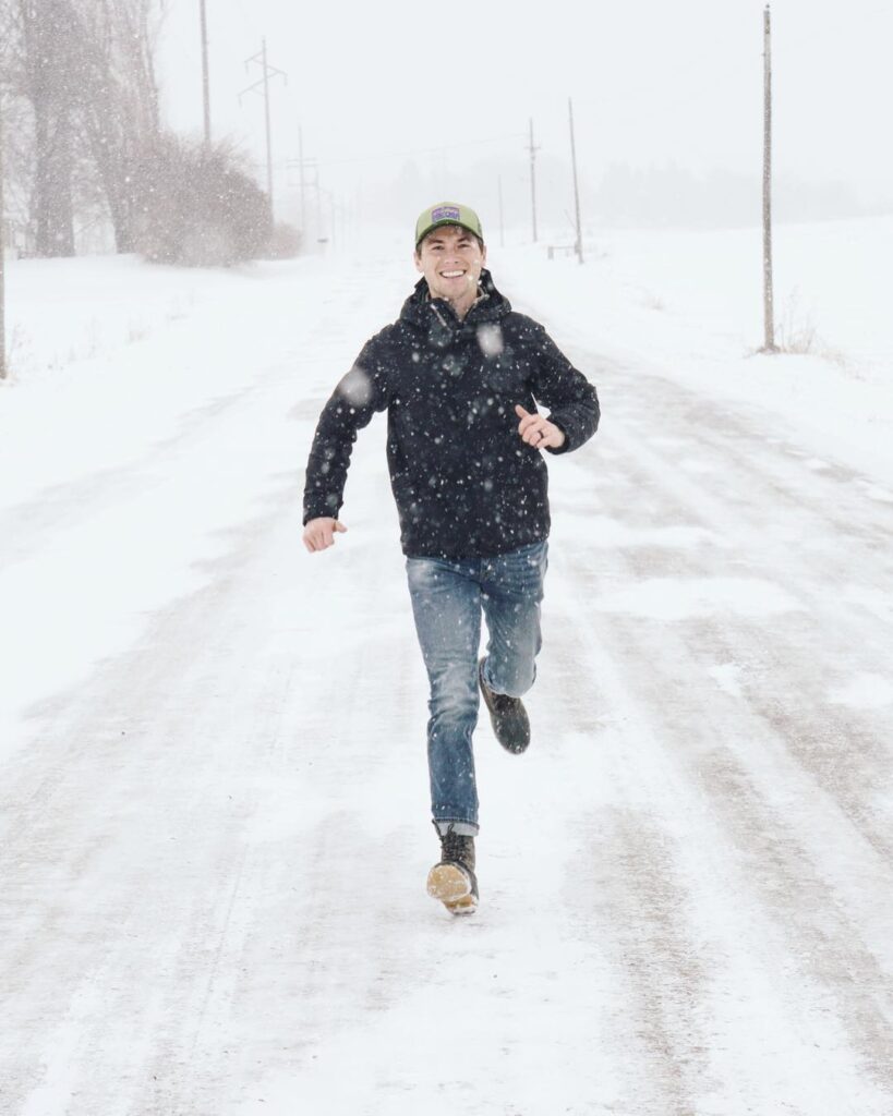 josh haroldson running in snow
